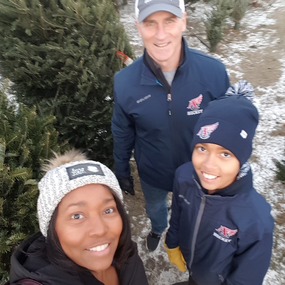 Meet your Posher, Monika - Picture 1 of 1